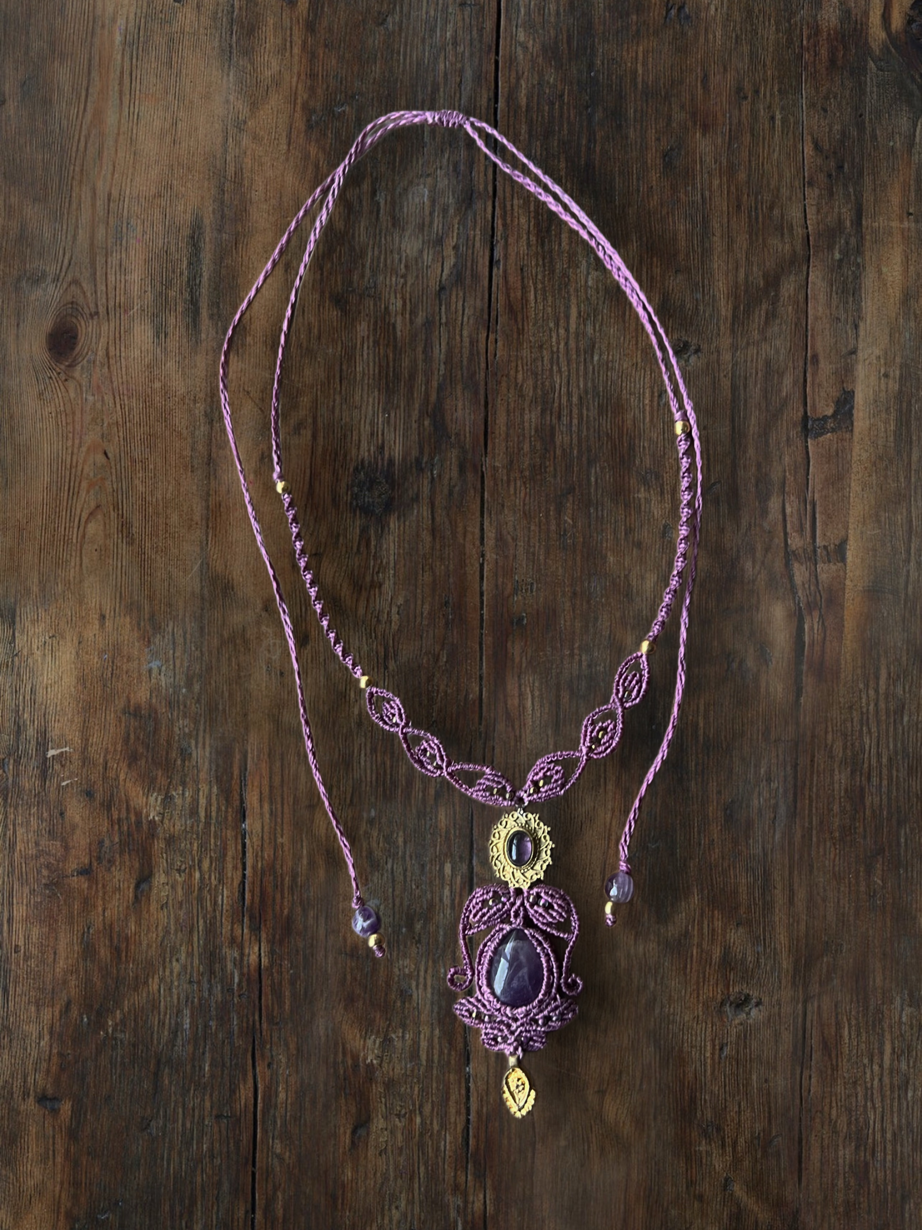 Ametystový macramé náhrdelník “Seraphina”