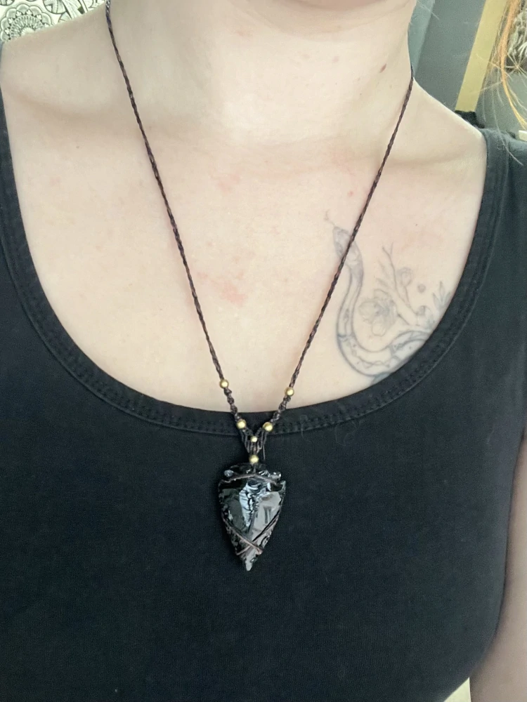 ✦ Přívěsek s obsidiánovým hrotem