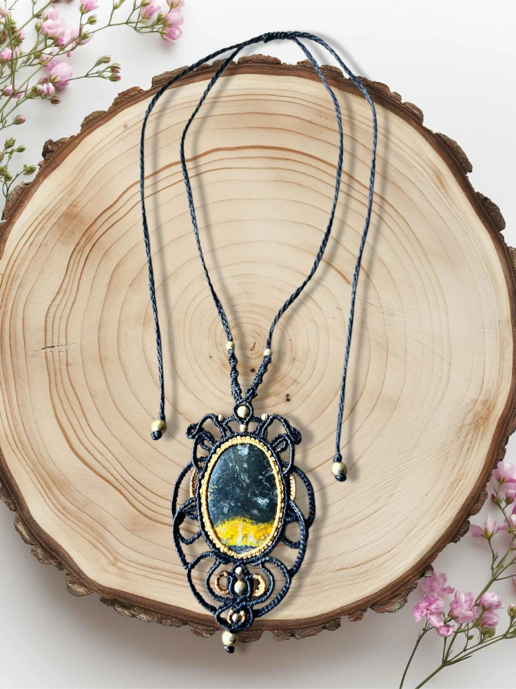 Amulet Solmira