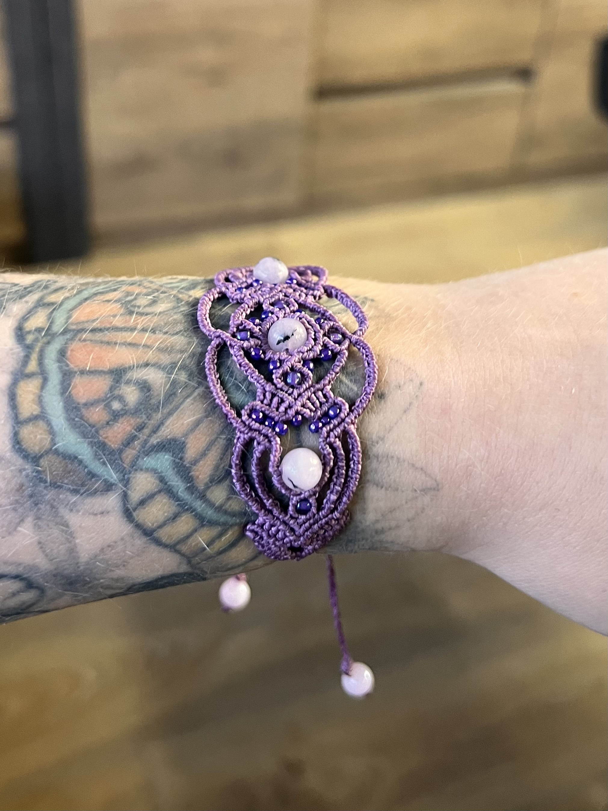 Macramé náramek s třešňovým jaspisem 💗